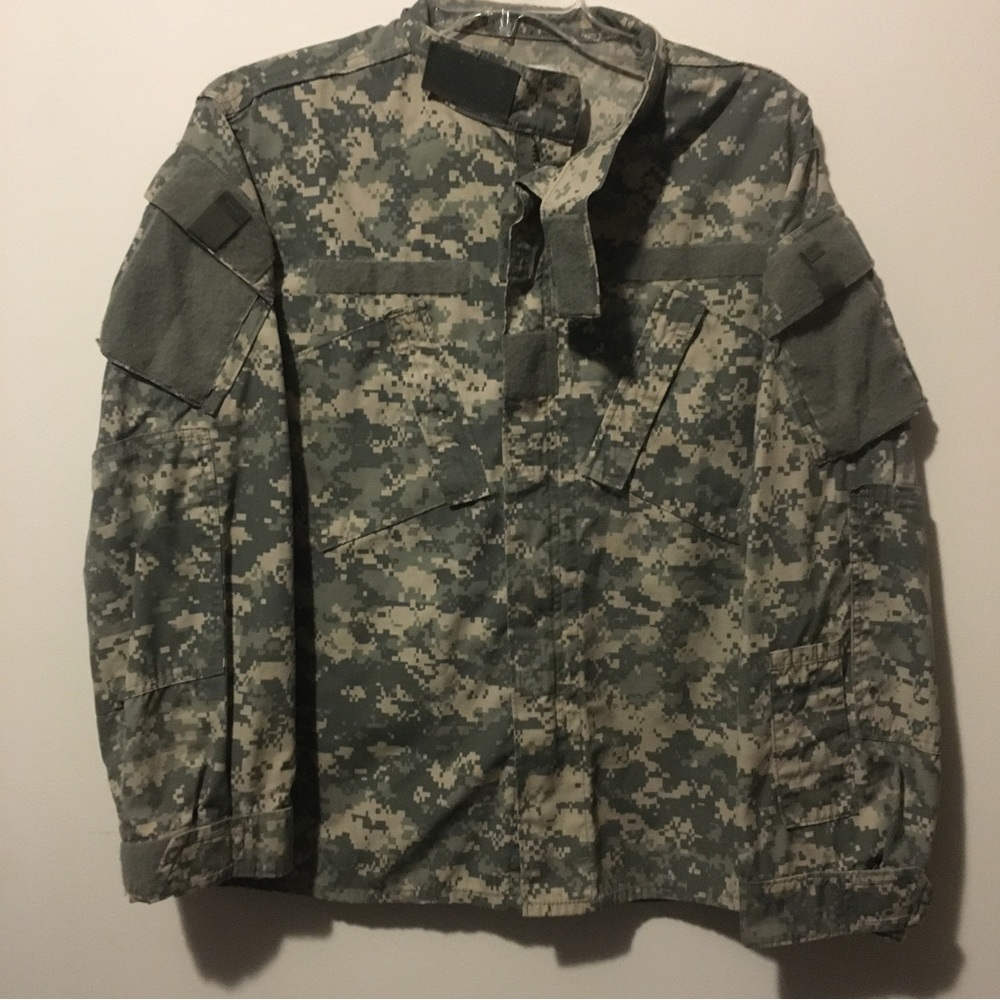 US Army Combat Uniform Camo Top Size Large